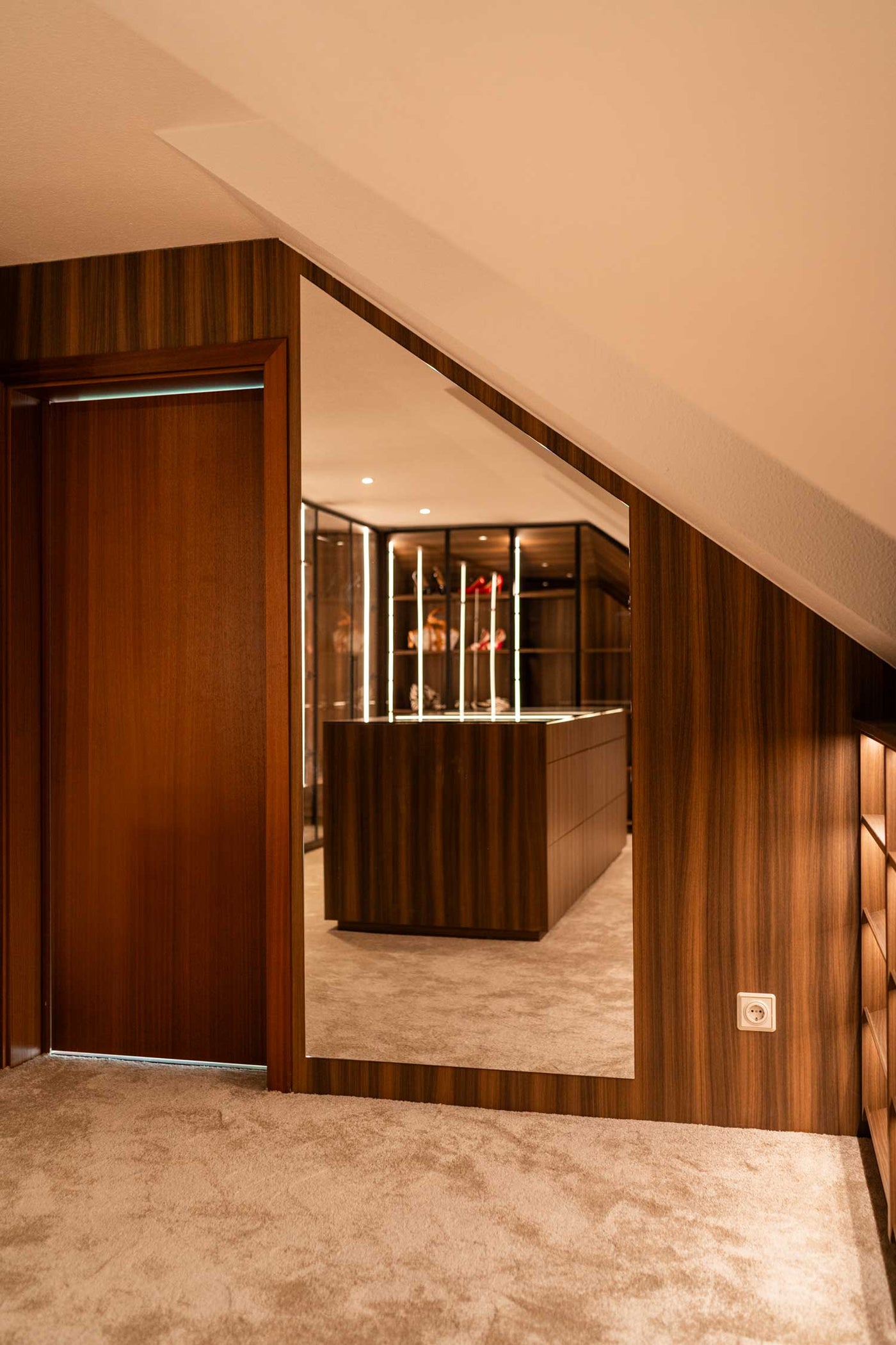 Walk-in Wardrobe: Wenn die Ankleide zur privaten Boutique wird