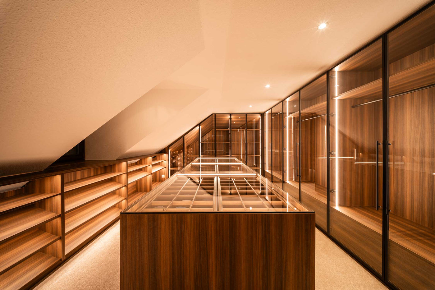 Walk-in Wardrobe: Wenn die Ankleide zur privaten Boutique wird